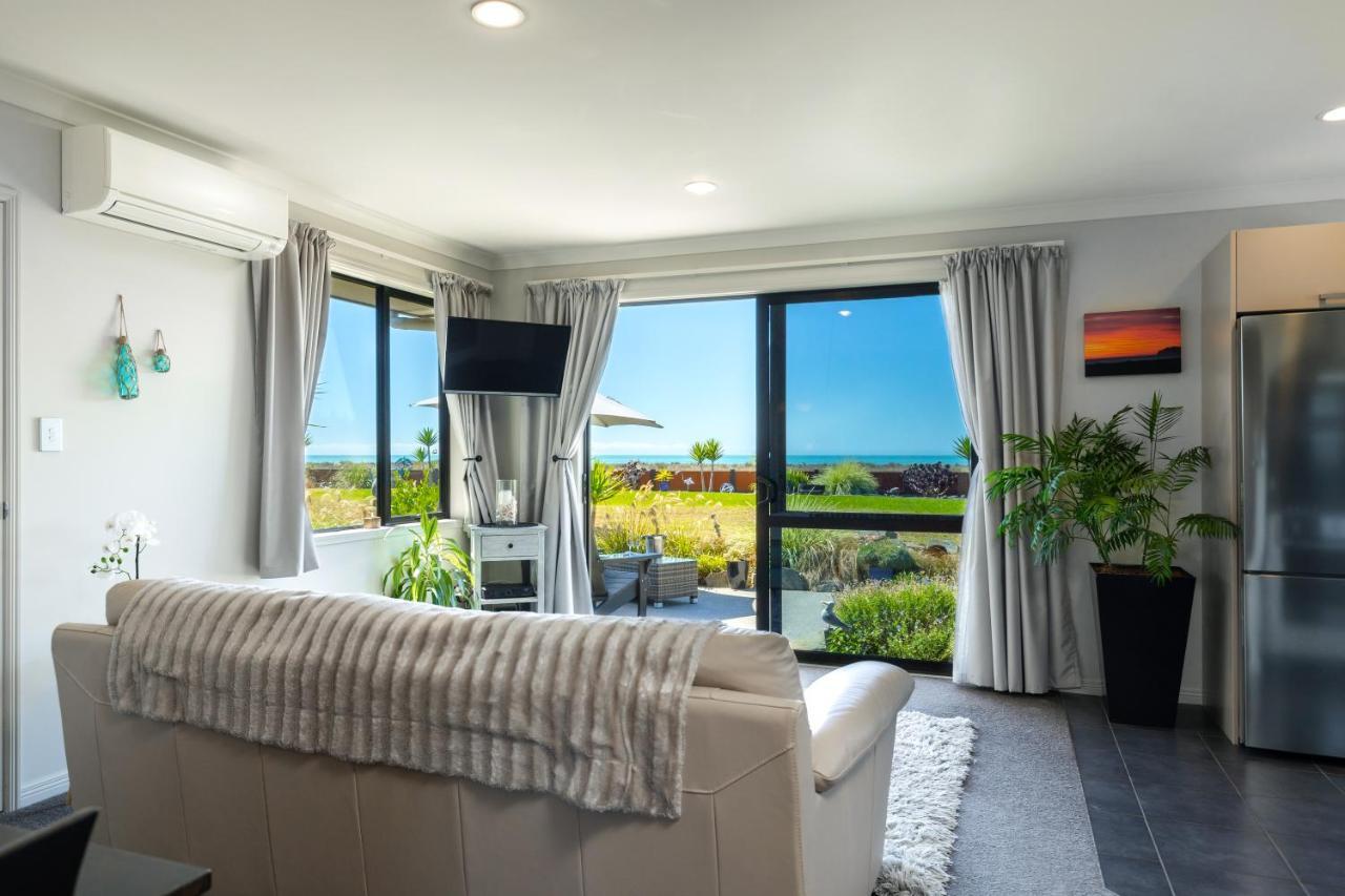 Ocean View Beachfront Apartment Blenheim Exterior foto