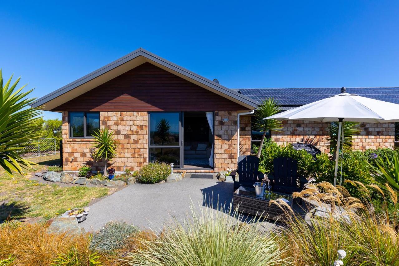 Ocean View Beachfront Apartment Blenheim Exterior foto