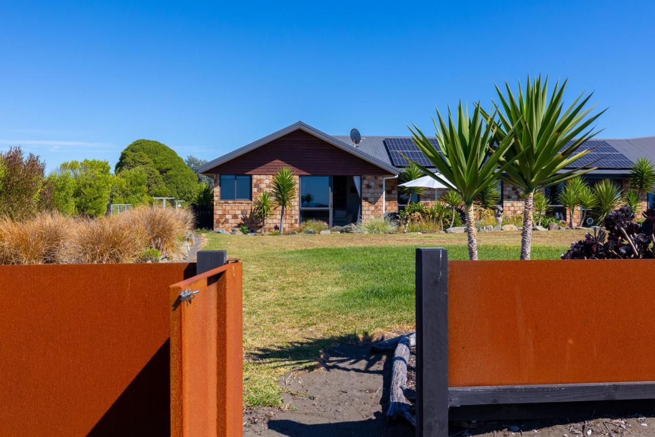 Ocean View Beachfront Apartment Blenheim Exterior foto